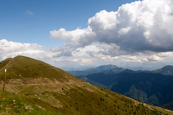 Uitzicht vanaf de Goldeckstrasse in Karinthië, Oostenrijk