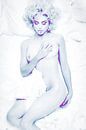 Au lit avec Madonna Abstrait en bleu blanc rose violet par Art By Dominic Aperçu