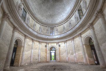 Urbex - Villa Rotonda Spazio von Kimberly Kreuger