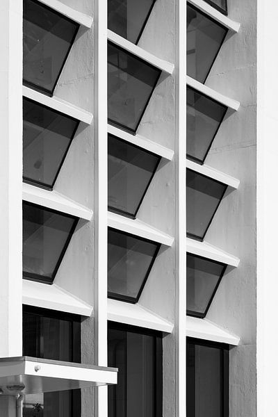 Architektur in schwarz und weiß von Raoul Suermondt
