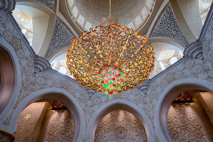 Chandelier in Sheikh Zayed Mosque by Rene Siebring