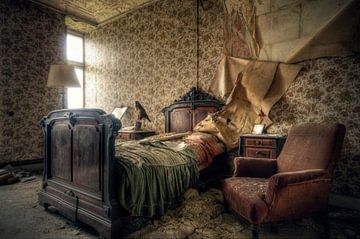 Urbex - Rough night von Angelique Brunas