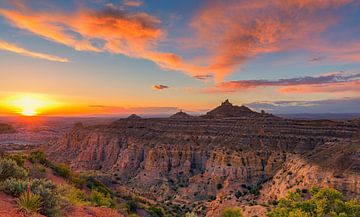 Zonsondergang bij Angel Peak Scenic Area, New Mexico van Henk Meijer Photography