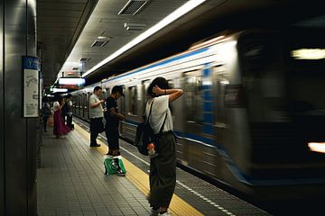 Osaka trein van Mert Sezer