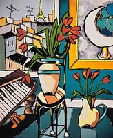 Tulipes au vieux piano, avec tableau aux oranges bleues, sur les toits de Paris