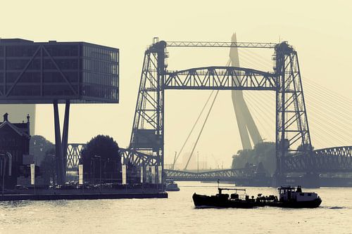 the Hef with the Erasmus Bridge by Rick Keus