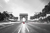 Champs-Elysées with accent