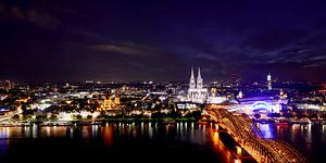 Köln Panorama bei Nacht von Günter Albers