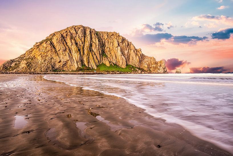 Morro Rock - Serene tinten bij zonsondergang van Joseph S Giacalone Photography