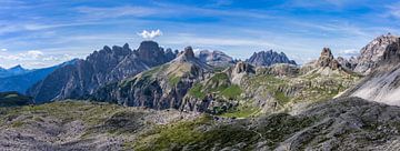 Dreizinnenhütte met Cima dei tre scarperi