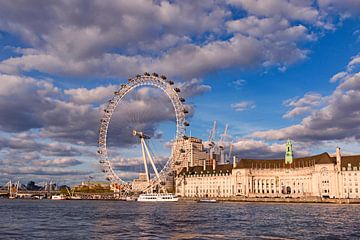 London Eye mit Old Country Hall van AD DESIGN Photo & PhotoArt