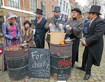 Straatbeeld op Het Dickens festival in Deventer van Eye on You