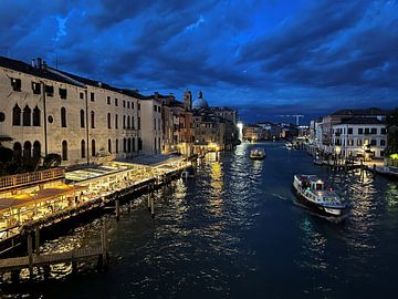 Venetië Canal Grande in de avond van Spiegeltje
