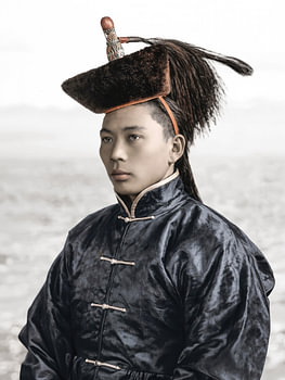 Portrait d'un prince de Mongolie, photographié vers 1925