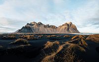 La plage noire de Vestrahorn en Islande sur mitevisuals Aperçu