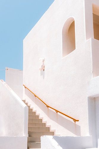 Architecture grecque minimaliste - Soleil, lumière et tranquillité