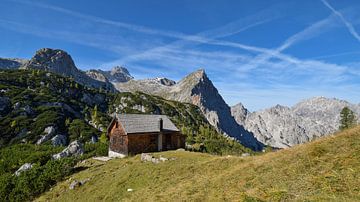 Jachthut in Berchtesgaden Nationaal Park in de herfst van Christian Peters