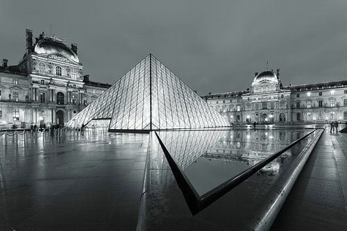 Glass pyramid at the Louvre Museum, Paris