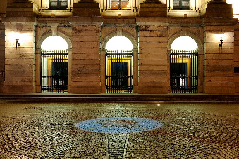 Das Rathaus von Utrecht auf der Stadhuisbrug von Donker Utrecht