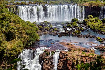 Die Iguazu Wasserfälle zwischen Argentinien und Brasilien