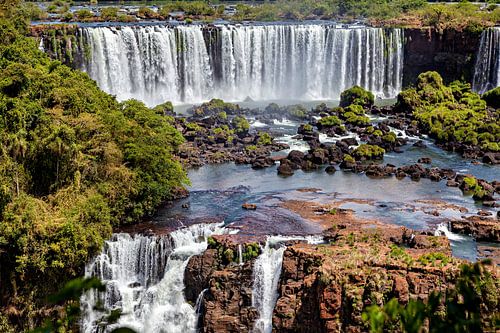 De watervallen van Iguazu tussen Argentinië en Brazilië