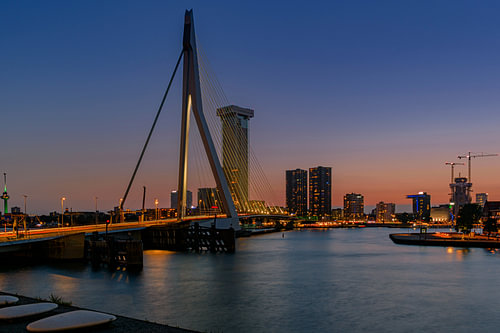 Rotterdam tijdens het blauwe uur
