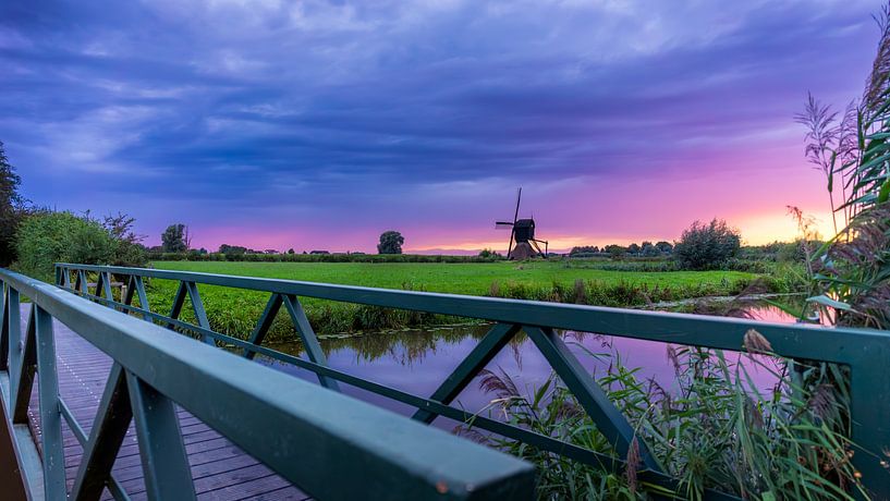 Powerful Sunset by Martijn de Waal