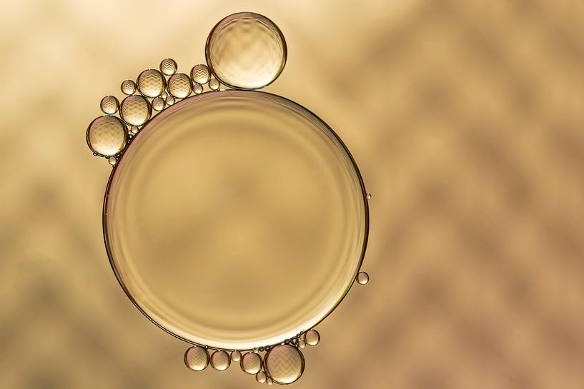 Bubbles by Carola Schellekens