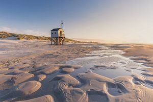 Ertrinkendes Haus am Strand von Terschelling