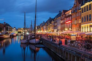 Nyhavn by night sur Scott McQuaide