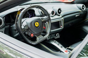 Ferrari California T sportwagen dashboard