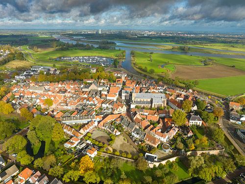 Luchtfoto van Hattem tijdens een mooie herfstdag