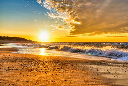 Coucher de soleil sur la plage néerlandaise