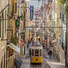 Tramway jaune à Lisbonne sur Bianca Kramer