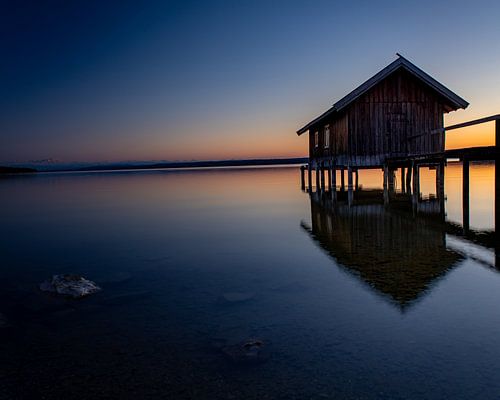 Coucher de soleil sur le lac Ammersee sur Hans-Bernd Lichtblau