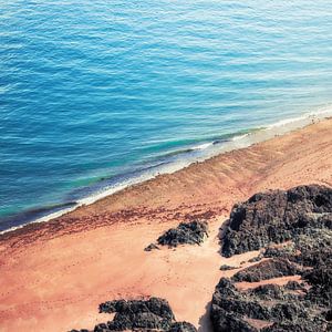 Rocky Beach Aerial van Dirk Wüstenhagen