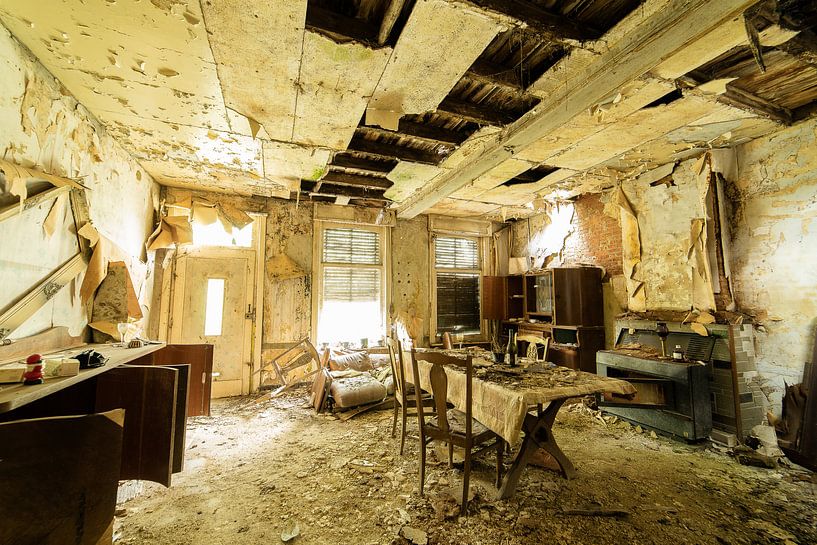 Lost Decayed Dining Room by Twan Thimister