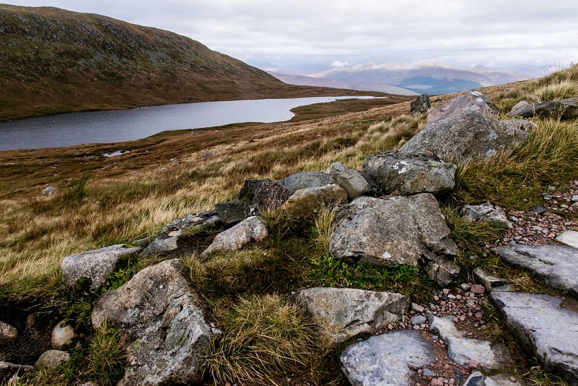 Landschapsfoto van Loch Meall an t-Suidhe bij Ben Nevis, Schotland van Paul van Putten