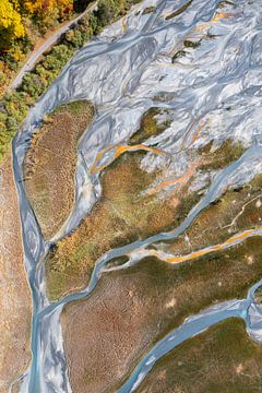 Riverbed seen from above gives separate image