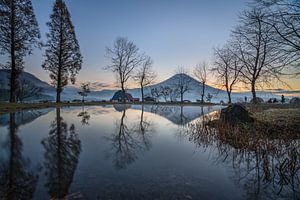 Der Fuji-Vulkan an einem kalten Morgen im November, aufgenommen vom Fuji-Lager Fumotopara, Japan.