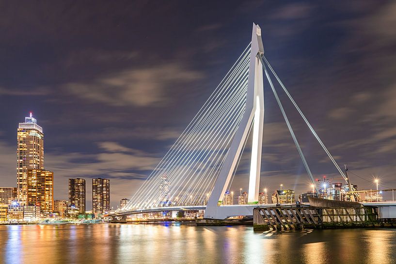 Erasmus Bridge Rotterdam by Ester Netten