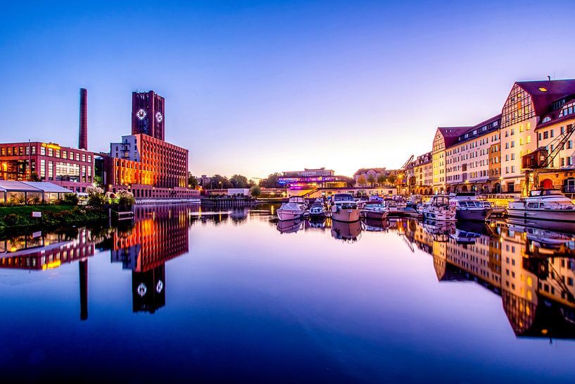 Hafen in Berlin bei Sonnenuntergang von SPUTNIKeins fotografie