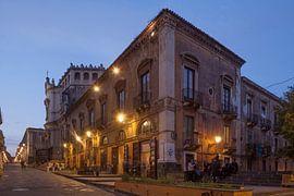 Via Crociferi au crépuscule, Catane, Sicile, Italie, Europe I sur Torsten Krüger