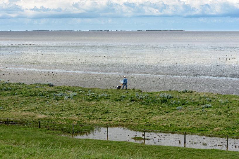 Work on the mudflats by Wiebe Terpstra