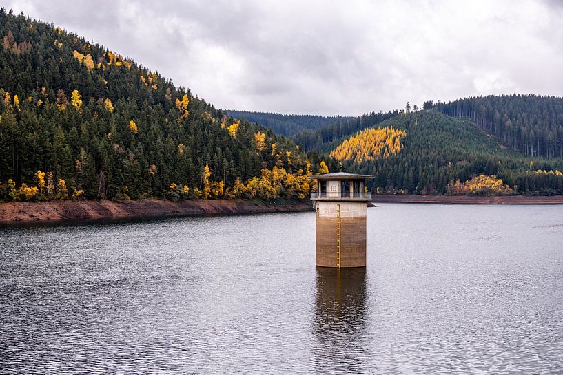 Herfstwandeling rond de Ohratal dam bij Luisenthal - Thüringer Woud van Oliver Hlavaty