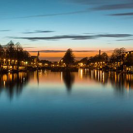 Mint quay at sunset by Koen Peters