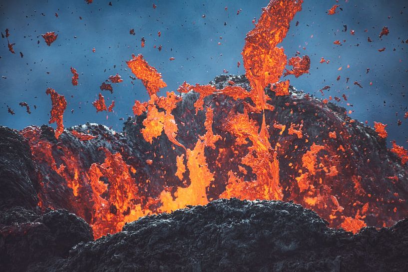 Island Geldingadalir Lava im Krater von Jean Claude Castor
