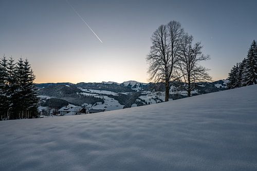 Vorstige ochtend in Oberstaufen met uitzicht op de Hochgrat