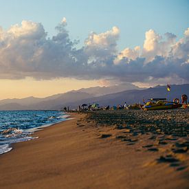 een mooi overdekte toscaanse kust. van Stefan Lucassen