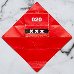 Zwergpost 020 auf Marmor
